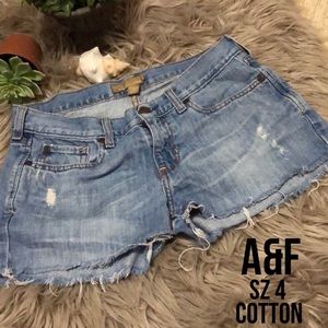 Abercrombie & Fitch-Denim Shorts-Sz 4-Custom Cut-Raw Edge Hem-EUC